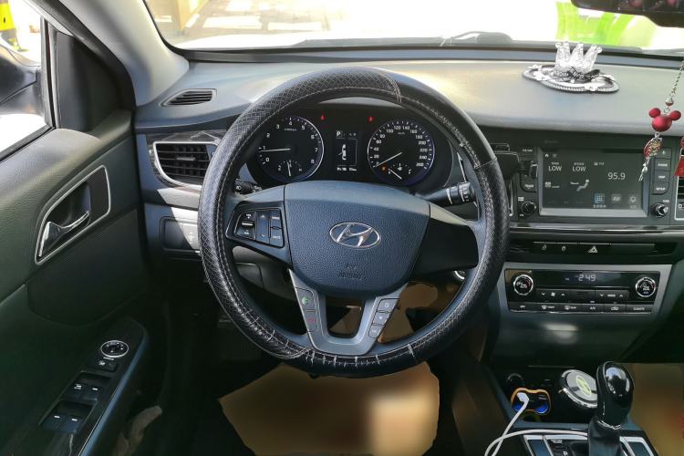 Used Hyundai Mistra 2016 1.6T Automatic Smart GLS Steering Wheel