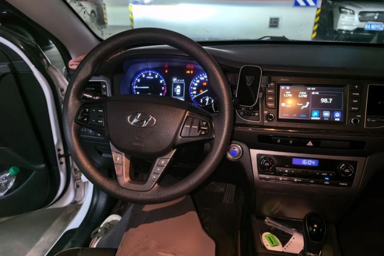 Used Hyundai Mistra 2016 1.6T Automatic Smart GLS Steering Wheel