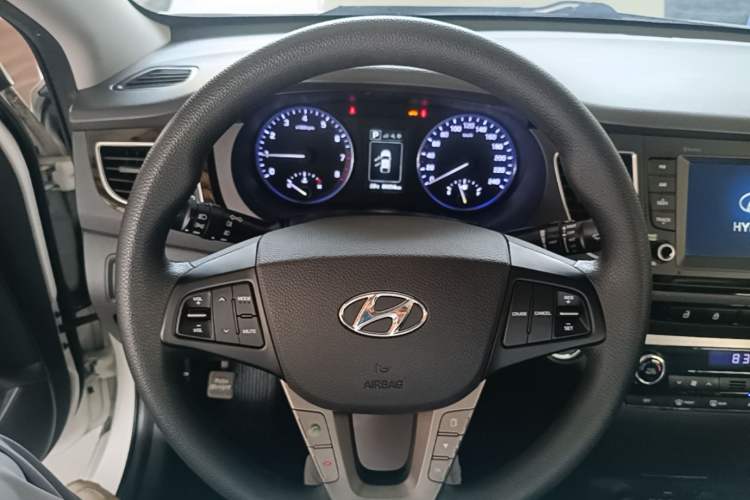 Used Hyundai Mistra 2016 1.8L Automatic Smart GLS Steering Wheel