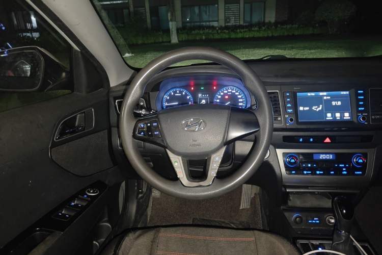Used Hyundai Mistra 2016 1.8L Automatic Deluxe DLX Model Steering Wheel
