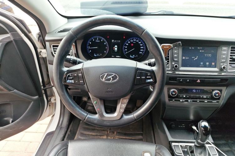 Used Hyundai Mistra 2016 1.8L Automatic Deluxe DLX Model Steering Wheel