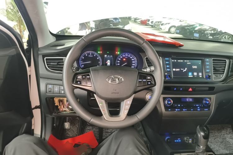 Used Hyundai Mistra 2016 1.8L Automatic Deluxe DLX Model Steering Wheel