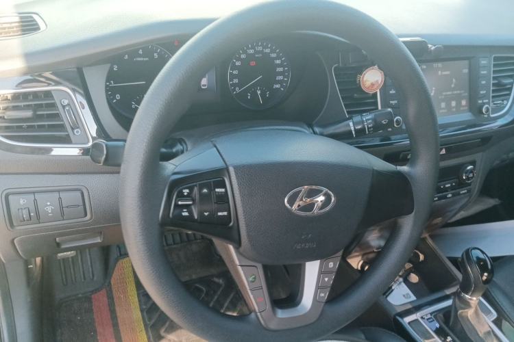 Used Hyundai Mistra 2016 1.8L Automatic Smart GLS Steering Wheel