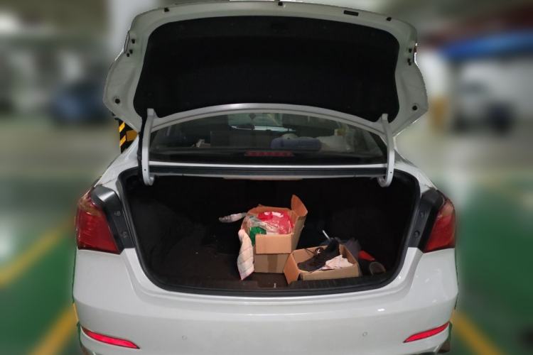 Used Hyundai Mistra 2016 1.6T Automatic Smart GLS Trunk