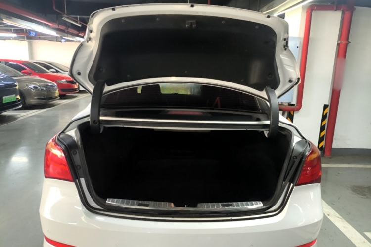 Used Hyundai Mistra 2016 1.8L Automatic Deluxe DLX Model Trunk