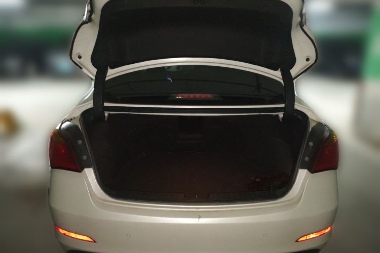 Used Hyundai Mistra 2016 1.8L Automatic Smart GLS Trunk