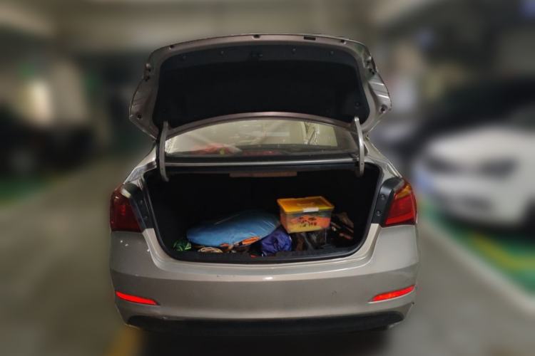 Used Hyundai Mistra 2016 1.8L Automatic Smart GLS Trunk
