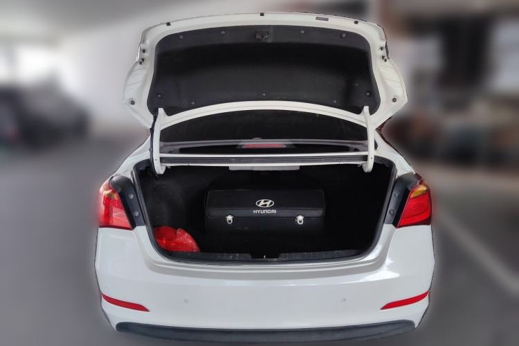 Used Hyundai Mistra 2016 1.8L Automatic Smart GLS Trunk