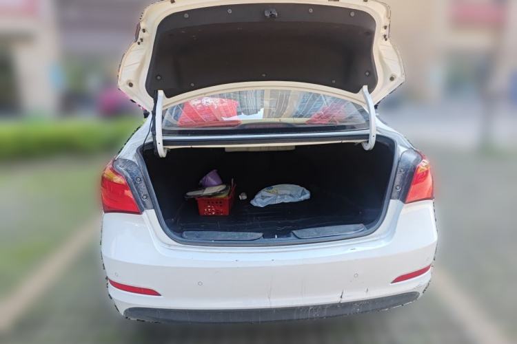 Used Hyundai Mistra 2016 1.8L Automatic Smart GLS Trunk