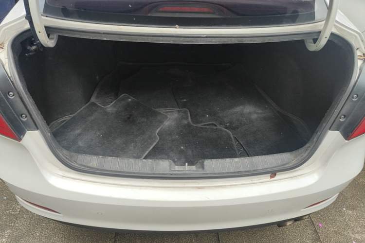 Used Hyundai Mistra 2016 1.6T Automatic Smart GLS Trunk