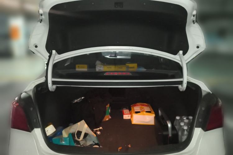Used Hyundai Mistra 2016 1.8L Automatic Deluxe DLX Model Trunk
