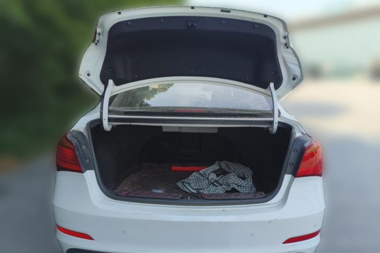 Used Hyundai Mistra 2016 1.8L Automatic Smart GLS Trunk
