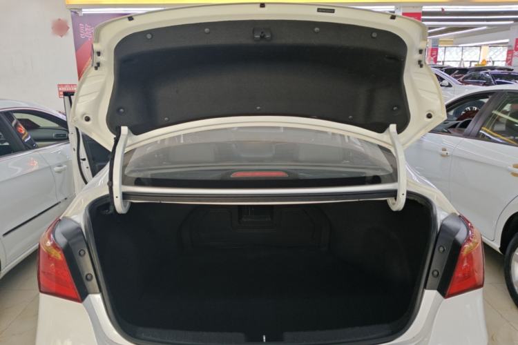 Used Hyundai Mistra 2016 1.8L Automatic Deluxe DLX Model Trunk