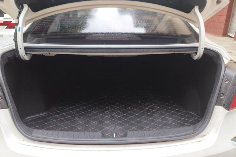 Used Hyundai Mistra 2016 1.8L Automatic Deluxe DLX Model Trunk