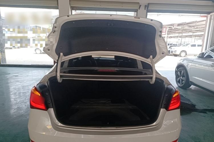 Used Hyundai Mistra 2016 1.8L Automatic Deluxe DLX Model Trunk