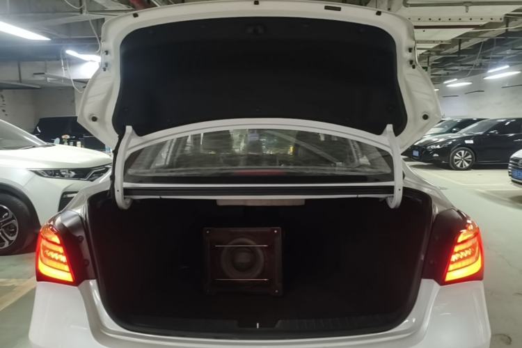 Used Hyundai Mistra 2016 1.8L Automatic Deluxe DLX Model Trunk