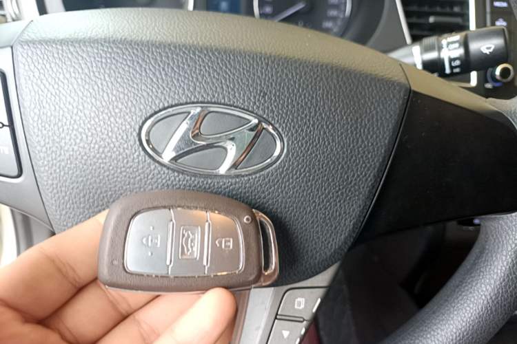 Used Hyundai Mistra 2016 1.8L Automatic Smart GLS Vehicle Key