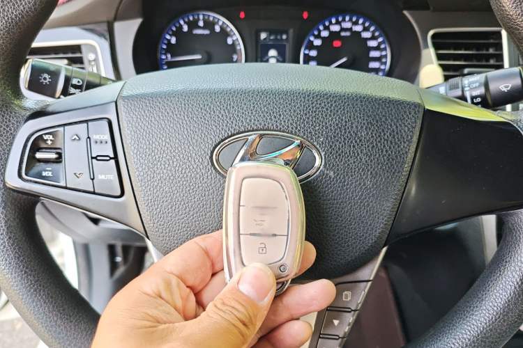 Used Hyundai Mistra 2016 1.8L Automatic Smart GLS Vehicle Key
