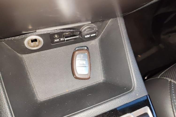 Used Hyundai Mistra 2016 1.8L Automatic Smart GLS Vehicle Key
