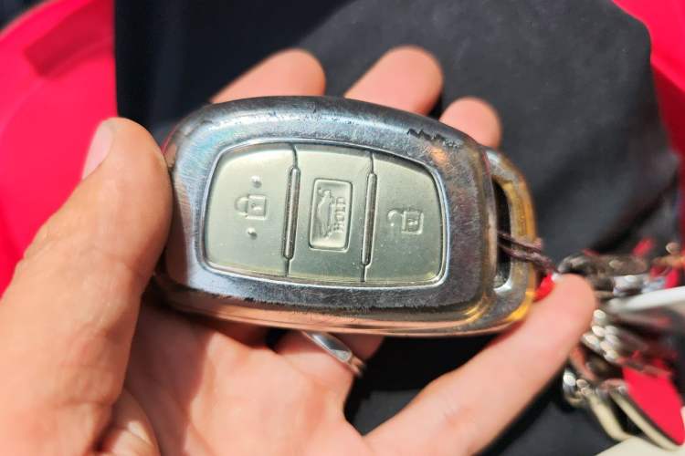 Used Hyundai Mistra 2016 1.6T Automatic Smart GLS Vehicle Key