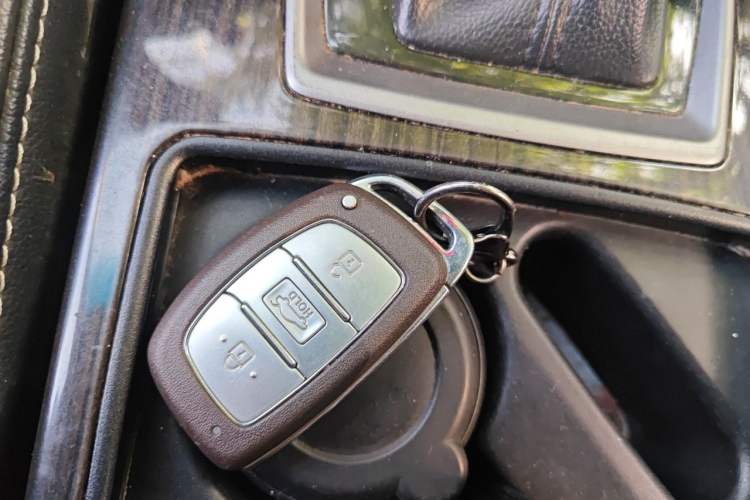 Used Hyundai Mistra 2016 1.6T Automatic Smart GLS Vehicle Key