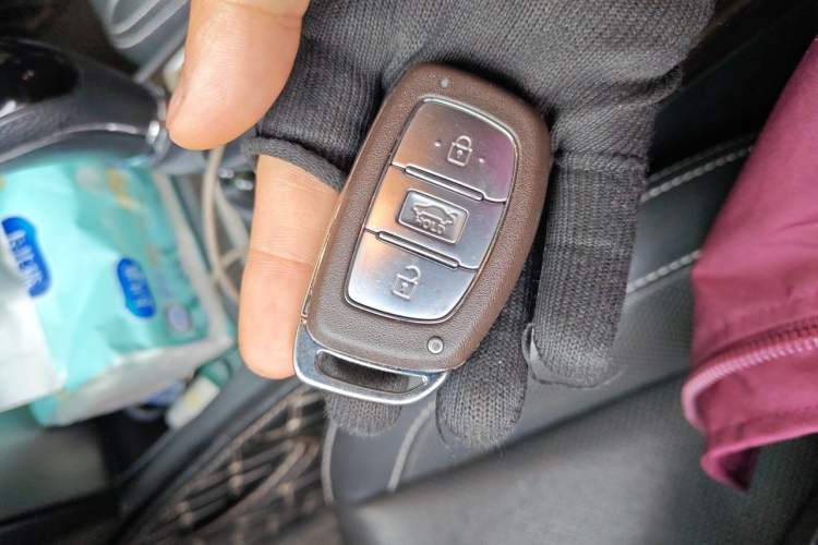 Used Hyundai Mistra 2016 1.6T Automatic Smart GLS Vehicle Key