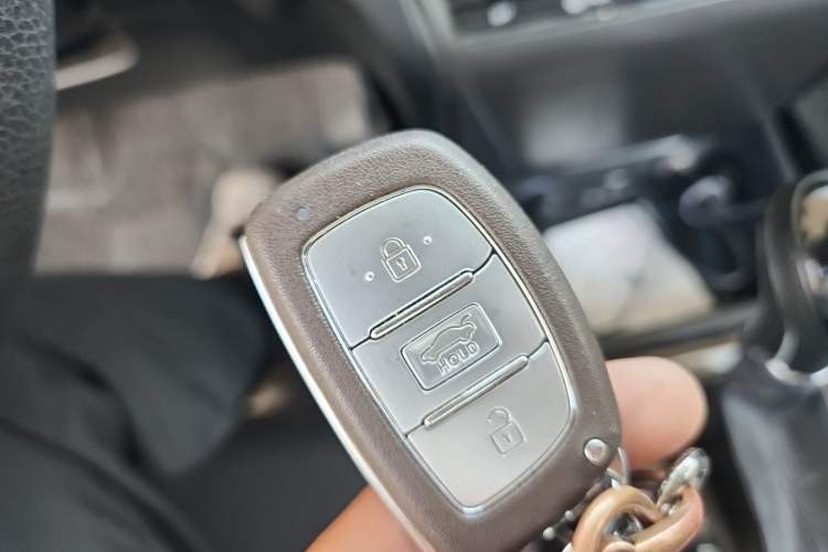 Used Hyundai Mistra 2016 1.8L Automatic Smart GLS Vehicle Key