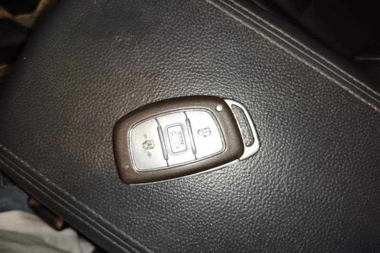 Used Hyundai Mistra 2016 1.6T Automatic Smart GLS Vehicle Key
