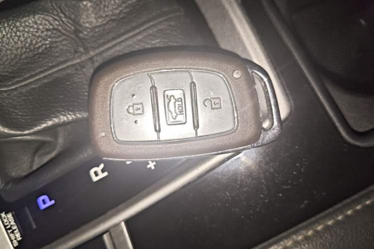 Used Hyundai Mistra 2016 1.8L Automatic Smart GLS Vehicle Key