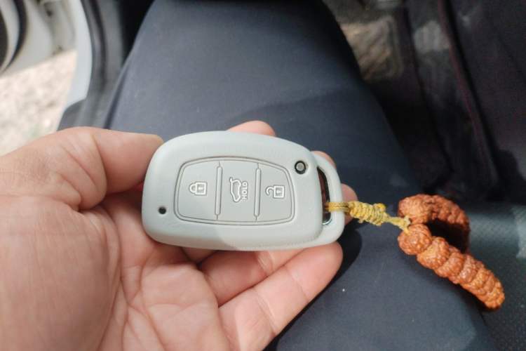Used Hyundai Mistra 2016 1.6T Automatic Smart GLS Vehicle Key
