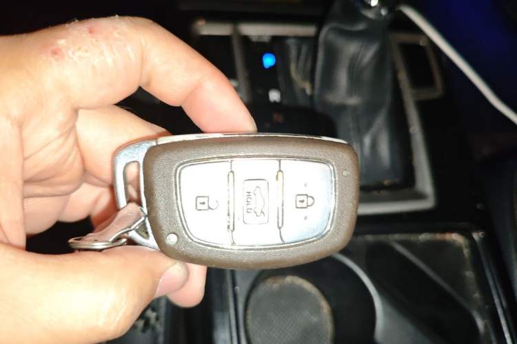 Used Hyundai Mistra 2016 1.8L Automatic Smart GLS Vehicle Key