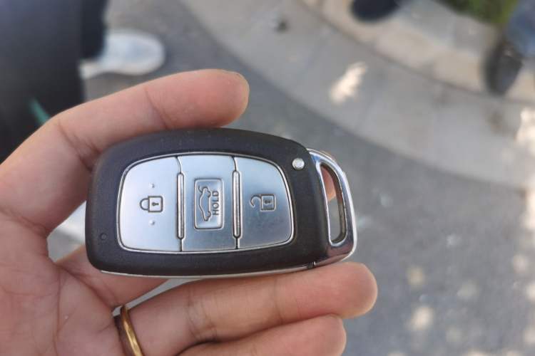 Used Hyundai Mistra 2016 1.6T Automatic Smart GLS Vehicle Key