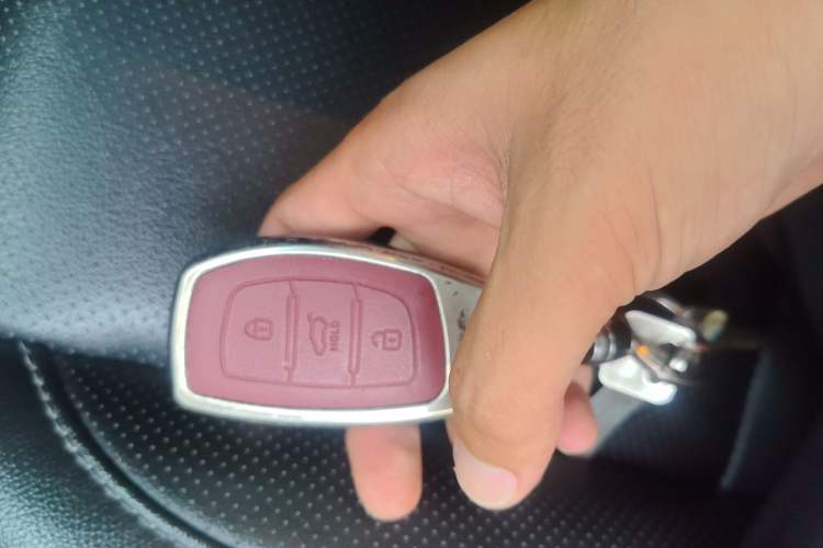 Used Hyundai Mistra 2016 1.8L Automatic Smart GLS Vehicle Key