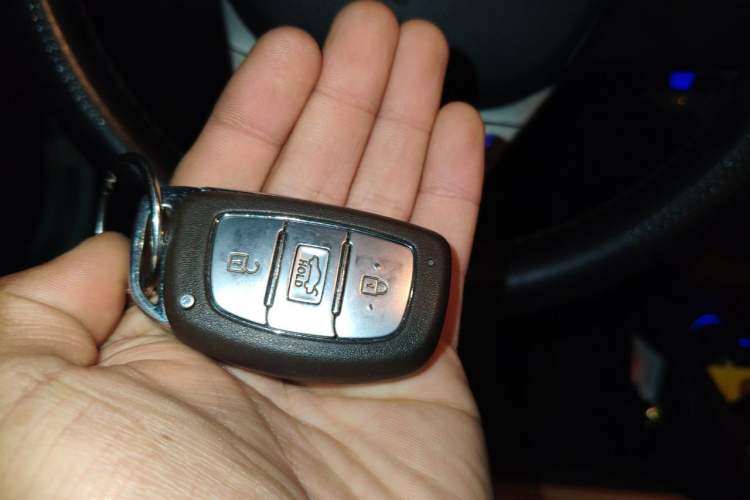 Used Hyundai Mistra 2016 1.6T Automatic Smart GLS Vehicle Key