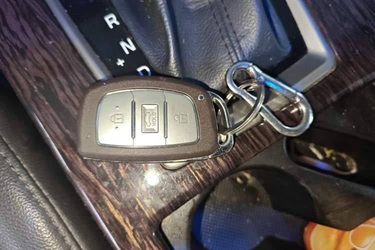 Used Hyundai Mistra 2016 1.8L Automatic Smart GLS Vehicle Key
