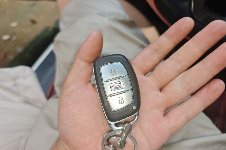 Used Hyundai Mistra 2016 1.8L Automatic Smart GLS Vehicle Key