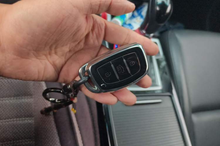 Used Hyundai Mistra 2016 1.8L Automatic Smart GLS Vehicle Key