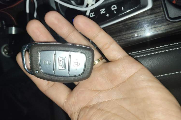 Used Hyundai Mistra 2016 1.6T Automatic Smart GLS Vehicle Key