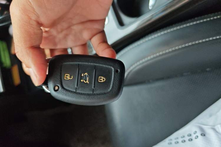 Used Hyundai Mistra 2016 1.6T Automatic Smart GLS Vehicle Key