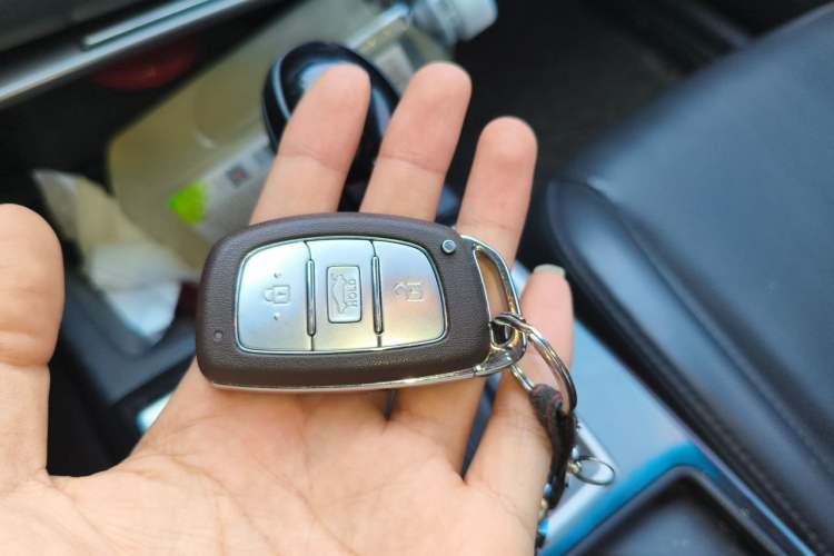 Used Hyundai Mistra 2016 1.8L Automatic Smart GLS Vehicle Key