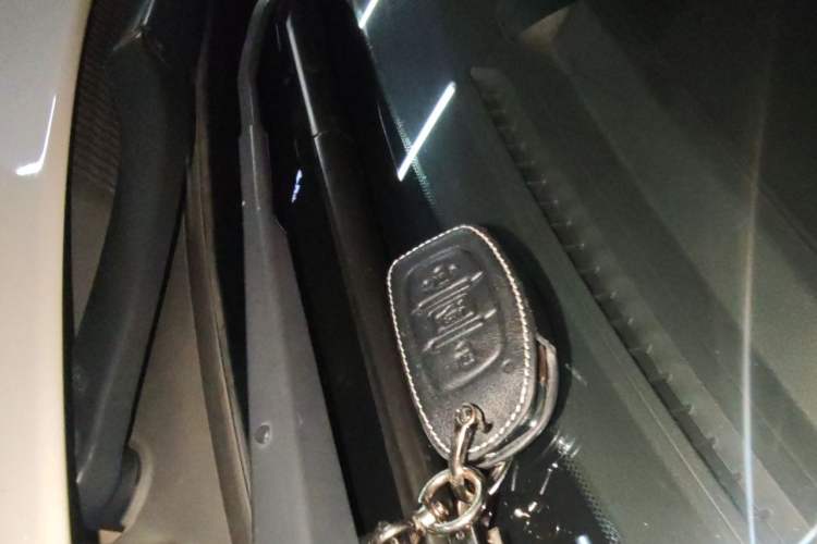 Used Hyundai Mistra 2016 1.8L Automatic Smart GLS Vehicle Key