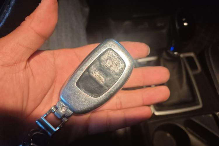 Used Hyundai Mistra 2016 1.6T Automatic Smart GLS Vehicle Key