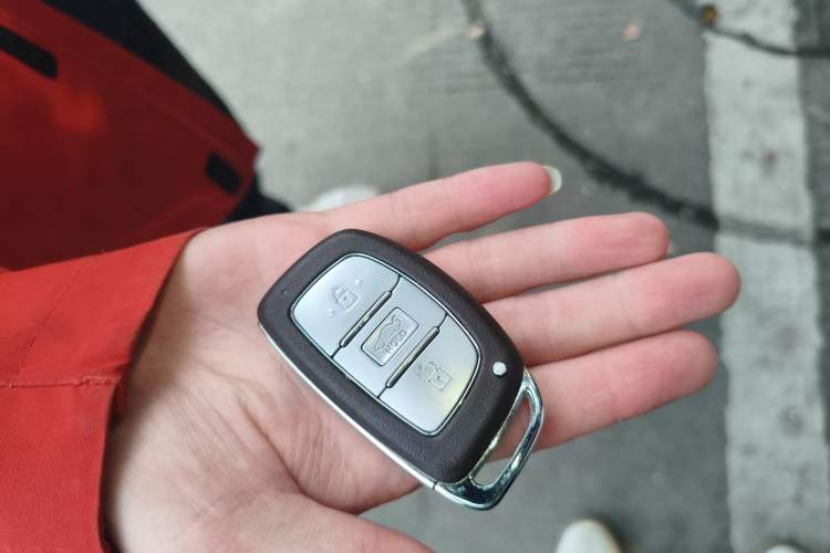 Used Hyundai Mistra 2016 1.8L Automatic Deluxe DLX Model Vehicle Key