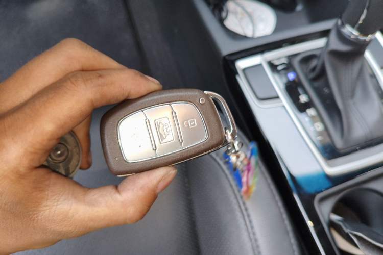Used Hyundai Mistra 2016 1.8L Automatic Deluxe DLX Model Vehicle Key