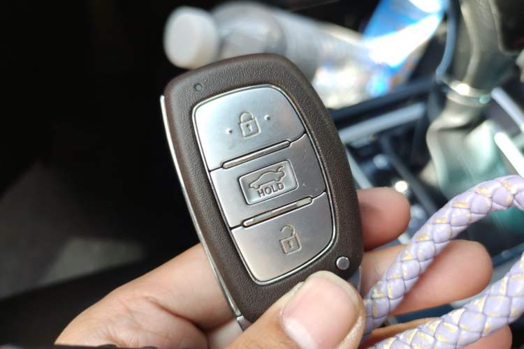 Used Hyundai Mistra 2016 1.8L Automatic Smart GLS Vehicle Key