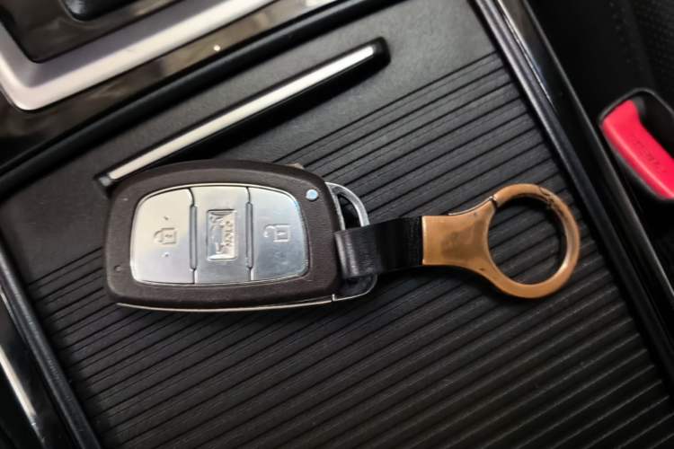 Used Hyundai Mistra 2016 1.8L Automatic Smart GLS Vehicle Key