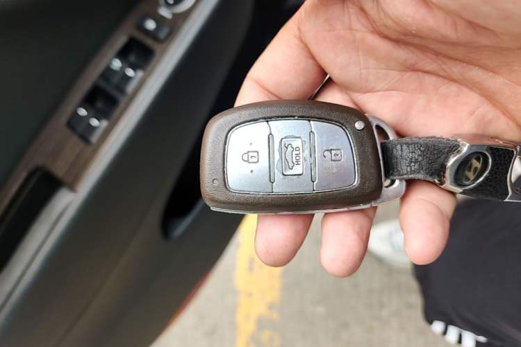 Used Hyundai Mistra 2016 1.6T Automatic Smart GLS Vehicle Key