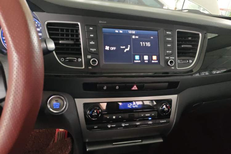Used Hyundai Mistra 2016 1.8L Automatic Smart GLS Audio And AC Panel