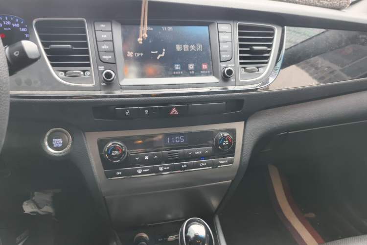 Used Hyundai Mistra 2016 1.8L Automatic Smart GLS Audio And AC Panel