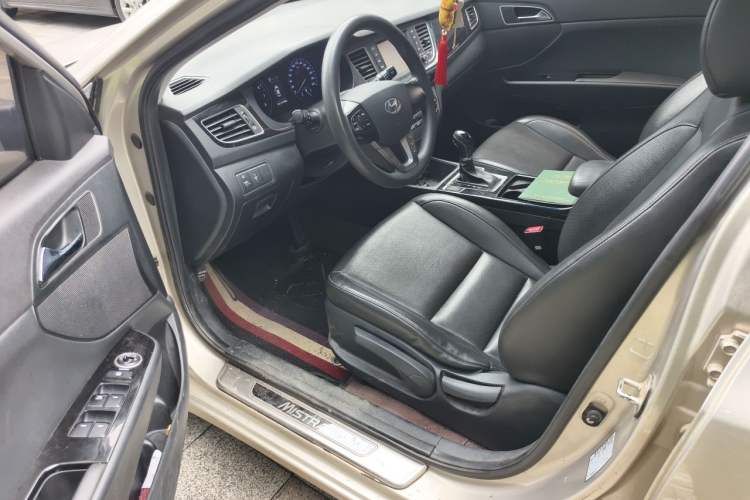 Used Hyundai Mistra 2016 1.8L Automatic Smart GLS Driver Seat